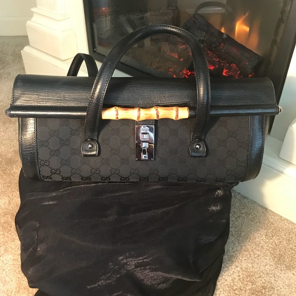 Gucci Handbags - Gucci 💯 Authentic